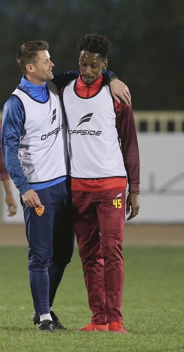  مختار فلاتة 