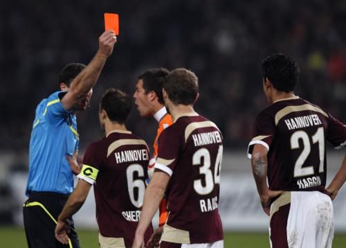 2010-10-01t210521z_01_cha119_rtridsp_3_soccer-germany_reuters