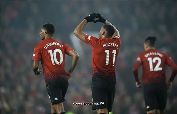 ?i=epa%2fsoccer%2f2018-12%2f2018-12-05%2f2018-12-05-07211038_epa