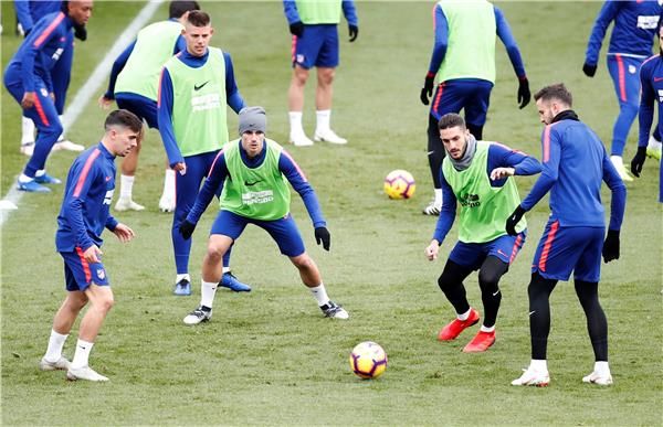 لاعبو أتلتيكو مدريد