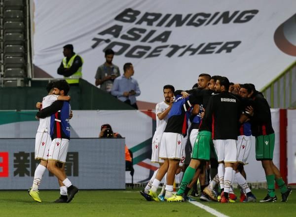 لاعبو البحرين 