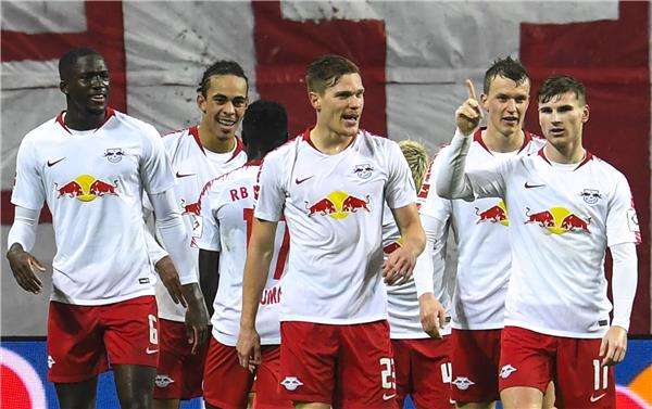 فيرنر مع زملائه في لايبزيج