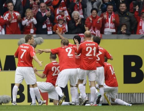 2010-10-02t135522z_01_ror03_rtridsp_3_soccer-germany_reuters