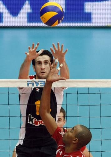 2010-10-02t173237z_01_amp107_rtridsp_3_volleyball_reuters