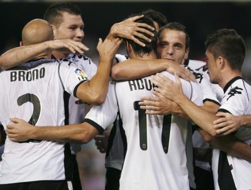 2010-10-02t204752z_01_hjk05_rtridsp_3_soccer-spain_reuters