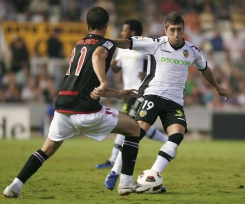 2010-10-02t205055z_01_hjk04_rtridsp_3_soccer-spain_reuters