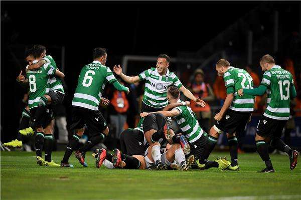 فرحة لاعبي سبورتنج لشبونة