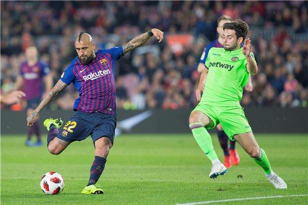 من لقاء برشلونة وليفانتي