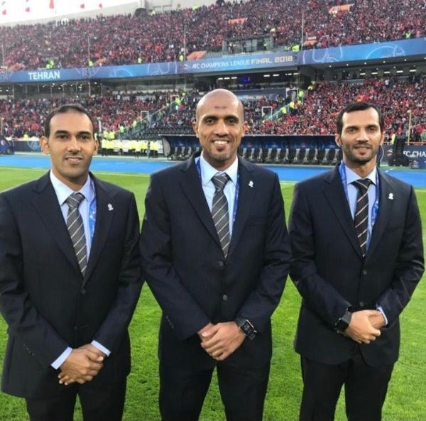 طاقم التحكيم العماني