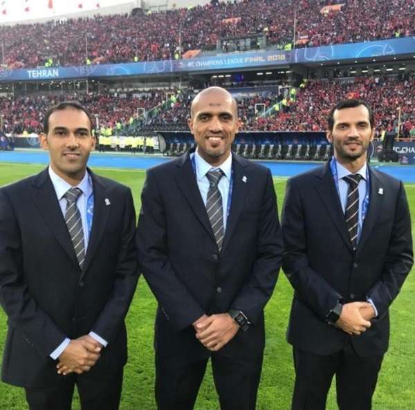 طاقم التحكيم العماني