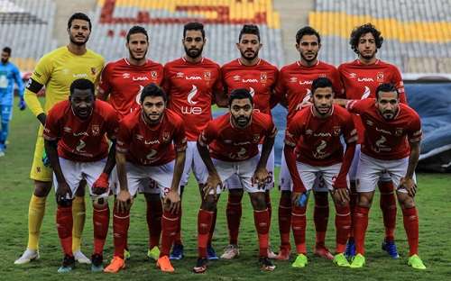 لاعبو الأهلي