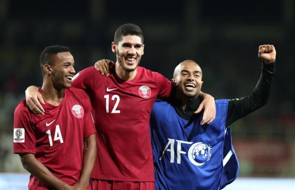 لاعبو قطر