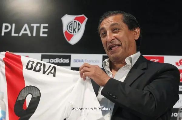 ?i=reuters%2f2012-11-30%2f2012-11-30t163046z_1033981045_gm1e8c101dx01_rtrmadp_3_soccer-argentina-river_reuters