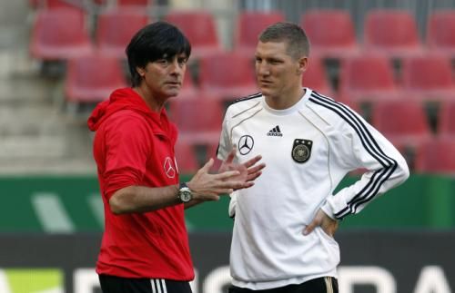 2010-09-06t162359z_01_ina100_rtridsp_3_soccer-euro_reuters