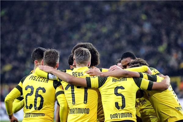 لاعبو دورتموند