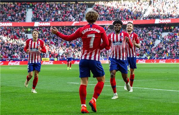 فرحة لاعبي أتلتيكو مدريد