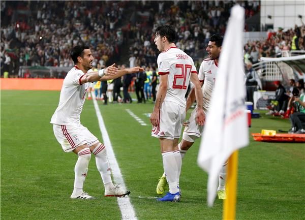 لاعبو إيران