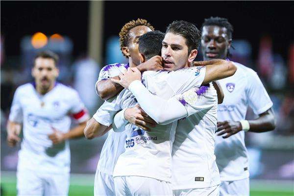 لاعبو الهلال