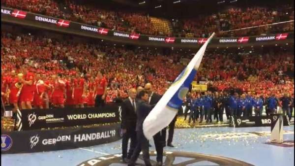 جانب من التسليم