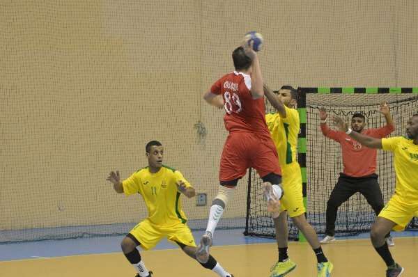 من الدوري العُماني لليد