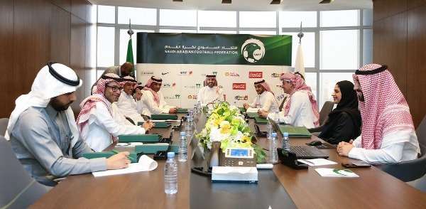 جانب من اجتماع الاتحاد السعودي