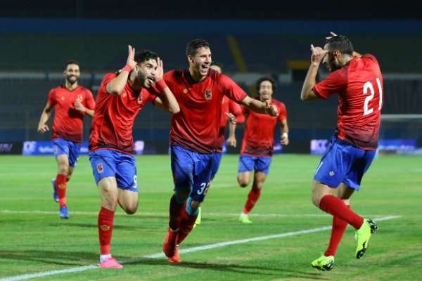 لاعبو الأهلي 