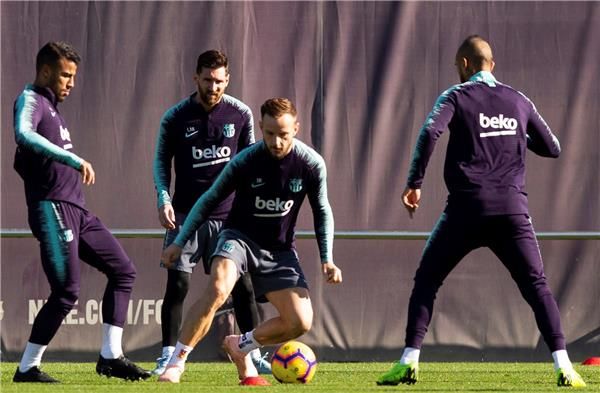 لاعبو برشلونة