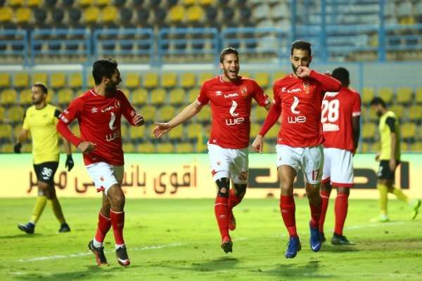 لاعبو الأهلي