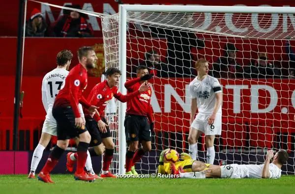 ?i=reuters%2f2019-01-29%2f2019-01-29t215255z_1616211607_rc1b05c829a0_rtrmadp_3_soccer-england-mun-bur_reuters