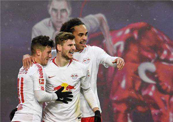 تيمو فيرنر مع لاعبي لايبزيج