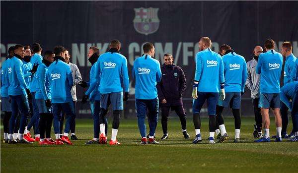 لاعبو برشلونة