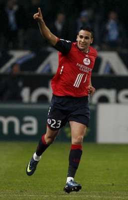 عادل رامي يحتفل بهدفه ضد مارسيليا