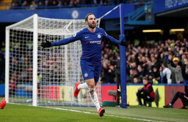 هيجواين يحتفل بهدفه