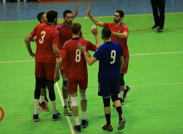 لاعبو الأهلي