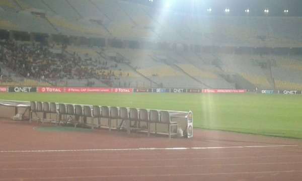 جماهير الأهلي في مدرجات برج العرب