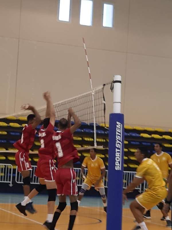 مواجهات مثيرة بدوري الكرة الطائرة