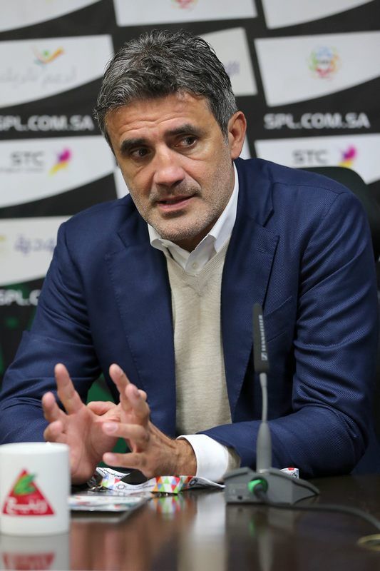 زوران خلال المؤتمر الصحفي 