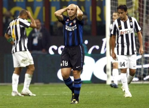 2010-10-03t204749z_01_mxr66_rtridsp_3_soccer-italy_reuters