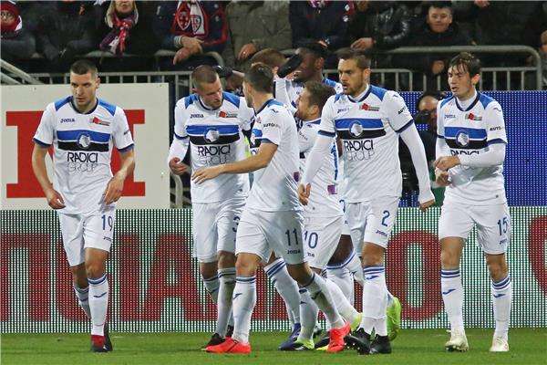 فرحة لاعبي أتالانتا