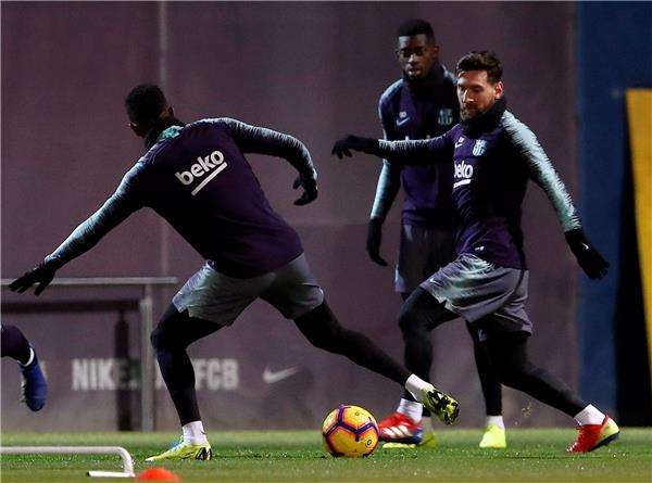 من مران برشلونة - أرشيفية 