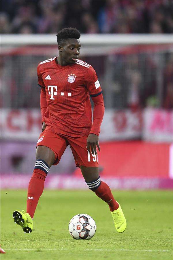  ألفونسو ديفيز