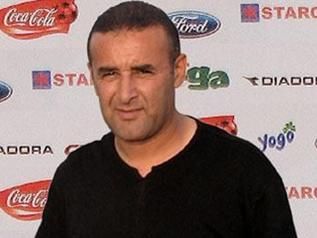 عبد الحق بن شيخة المدير الفني للمنتخب الجزائري