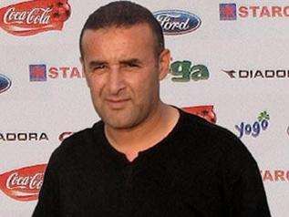 عبد الحق بن شيخة المدير الفني للمنتخب الجزائري