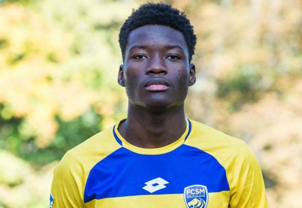 لوسيان أجومي 