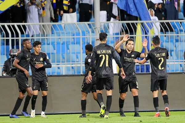لاعبو النصر 