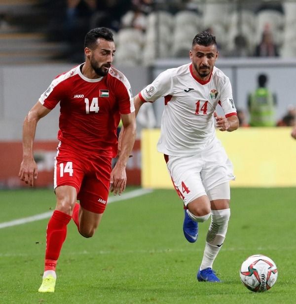 أحمد العرسان (يمين)