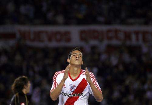 2010-09-27t020131z_01_bas109_rtridsp_3_soccer_reuters