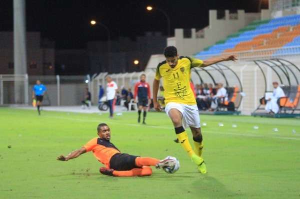 من مباراة الشباب والسويق