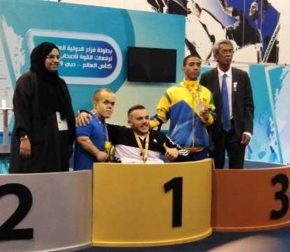 جانب من تتويج العبيدي