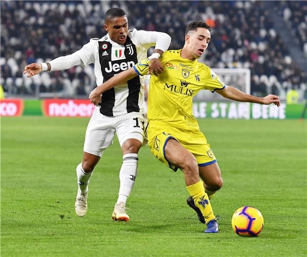 دوجلاس كوستا